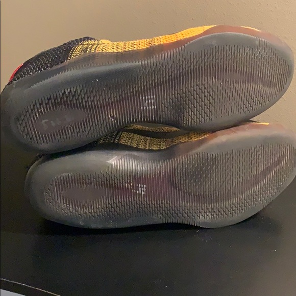 Nike Kobe 11 Elite Low Bruce Lee Flyknit - Picture 6 of 8